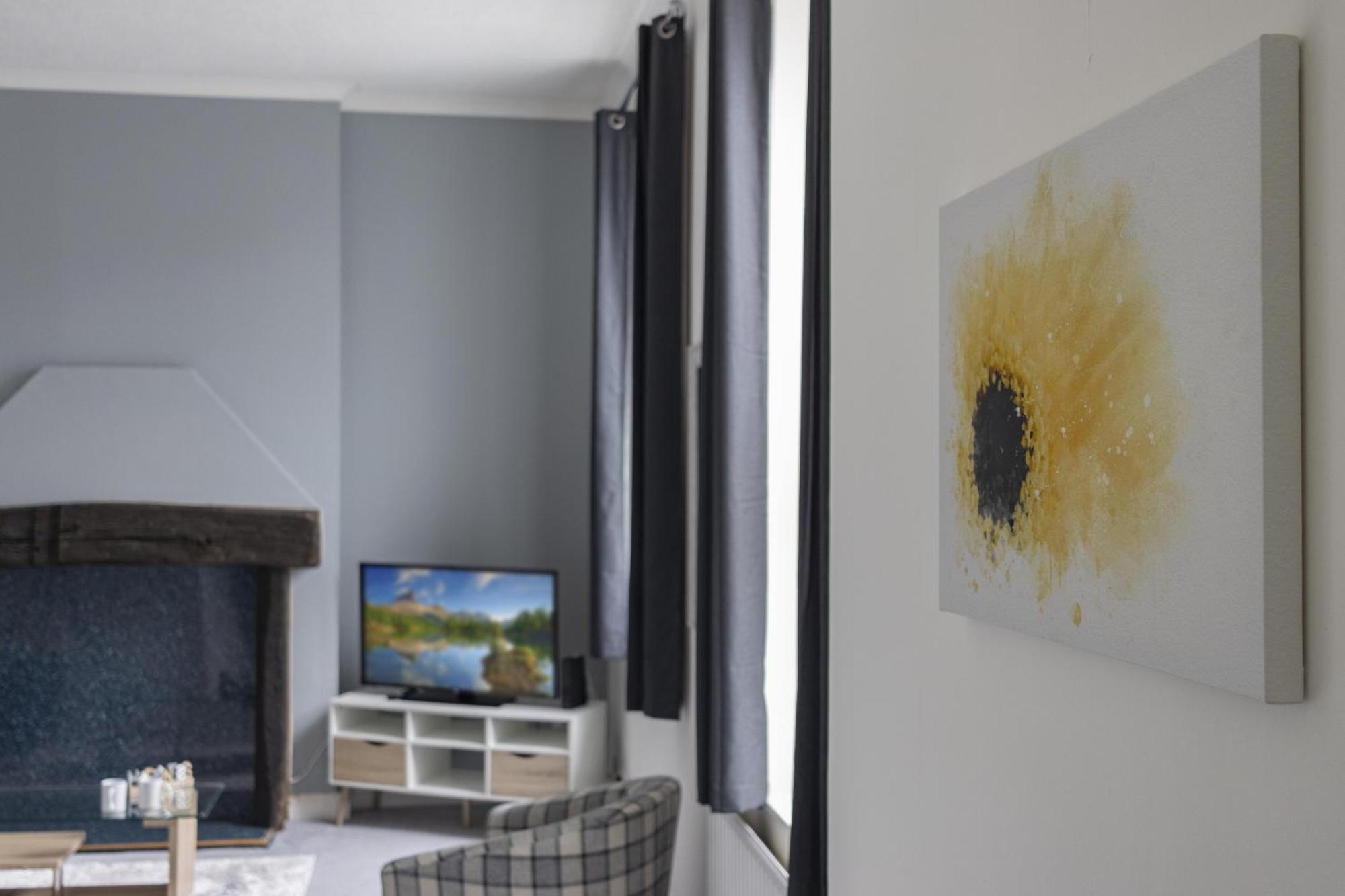 Alexandra - Large 3 Bed Perfect For Contractors, Free Parking, Fast Wifi And Great Value! Apartment พลีมัธ ภายนอก รูปภาพ